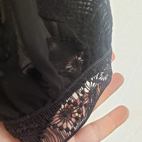 Reiss black sheer roses lace embroidered  blouse with cami underneath size 4 - Picture 7 of 9